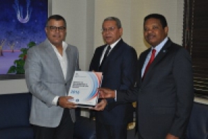 Entregan Informe de Rendición de Cuentas ante Comisión de Hacienda del Senado