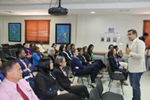 Colaboradores reciben charla sobre Protección de Recursos Costeros Marinos